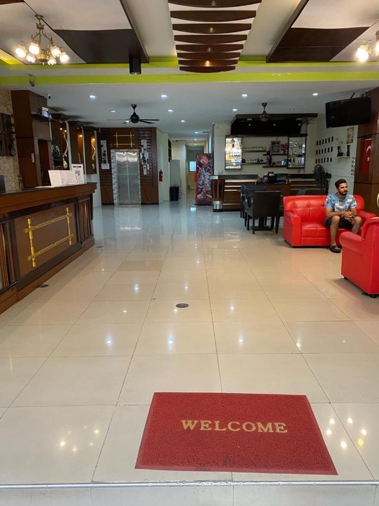 Lavender Patong Hotel מראה חיצוני תמונה