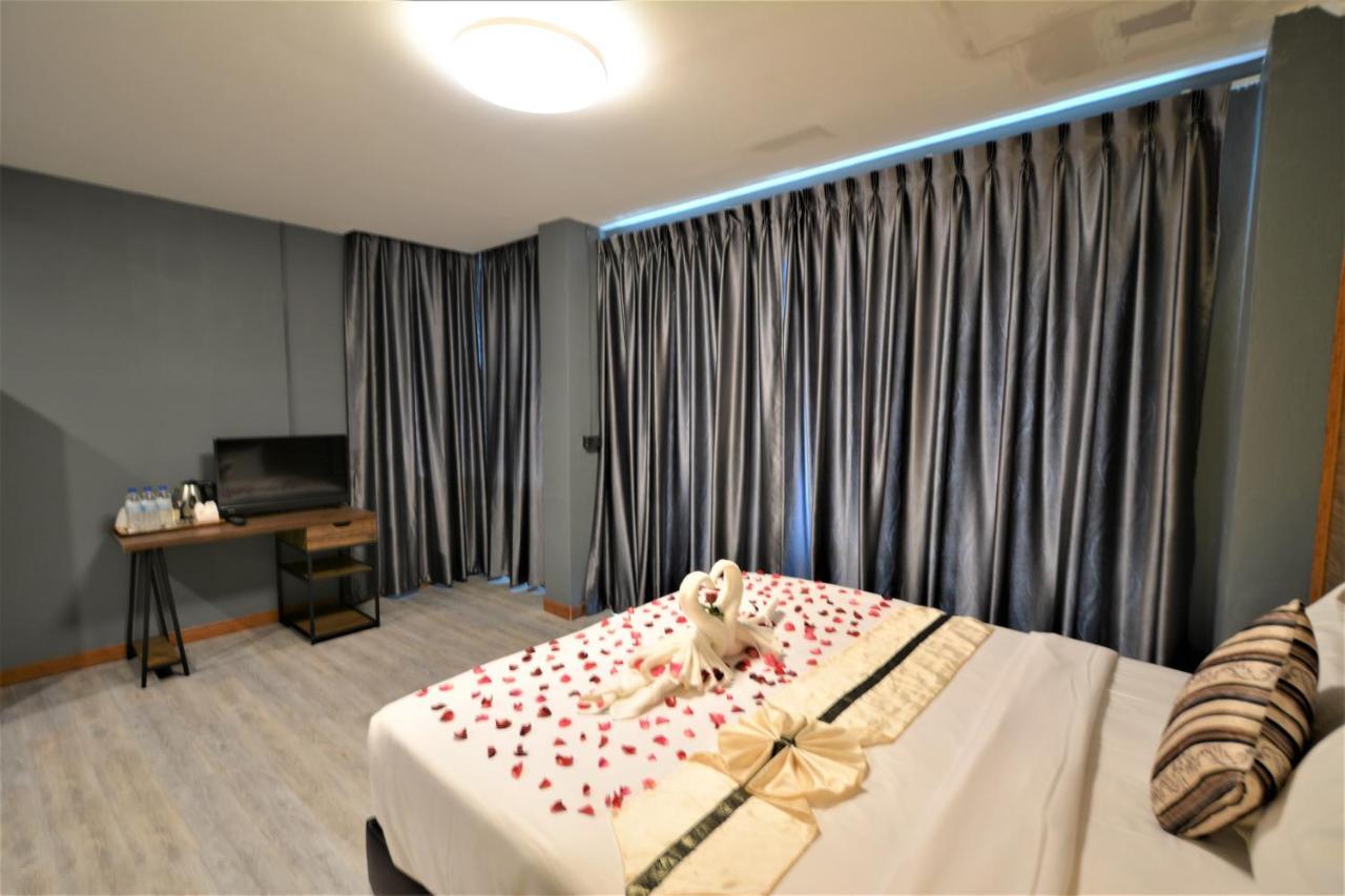 Lavender Patong Hotel מראה חיצוני תמונה